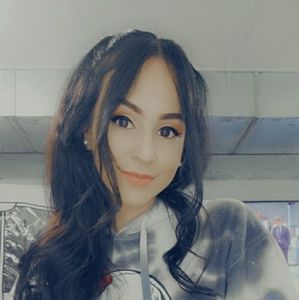 Meet your Posher, Deisy